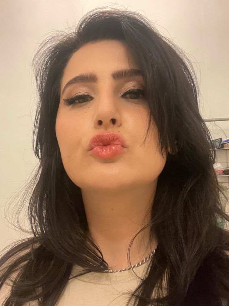 Sasha is a Australian OnlyFans Model